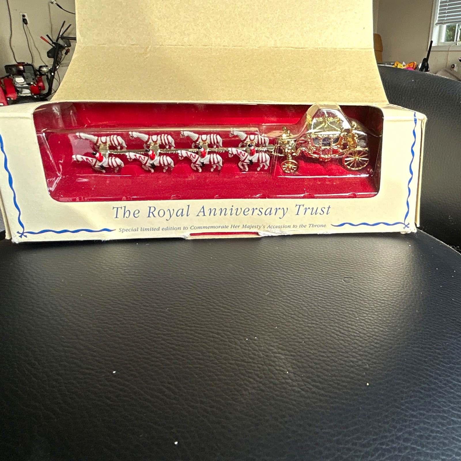 Royal Anniversary Trust Elizabeth II Gold State Coach 40th Anniv Limited Ed