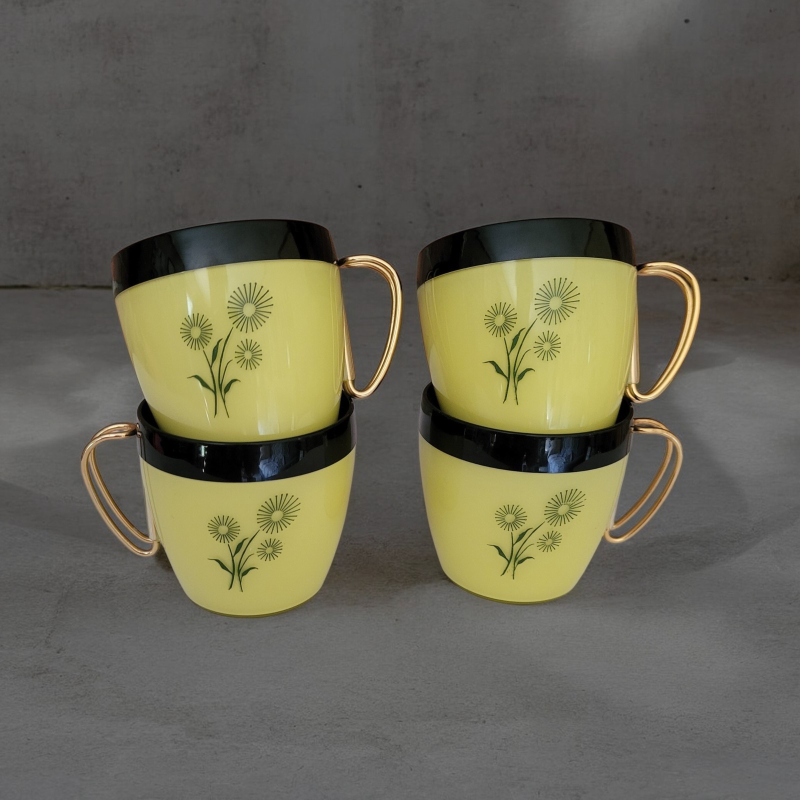 VTG 70s MCM Daisy Floral Thermal Insulated Cups Gold Handle Black Trim