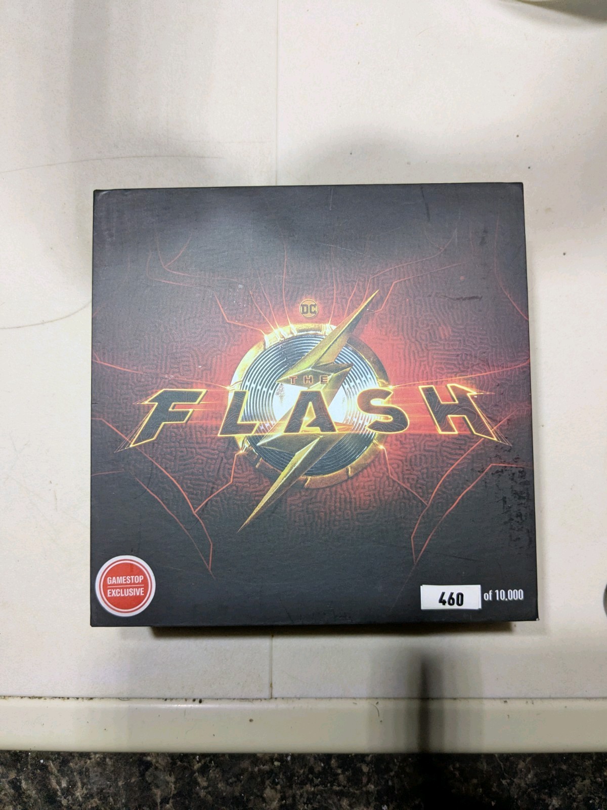 Salesone DC The Flash ring and logo Set GameStop Exclusive Glow Dark #3008/10000