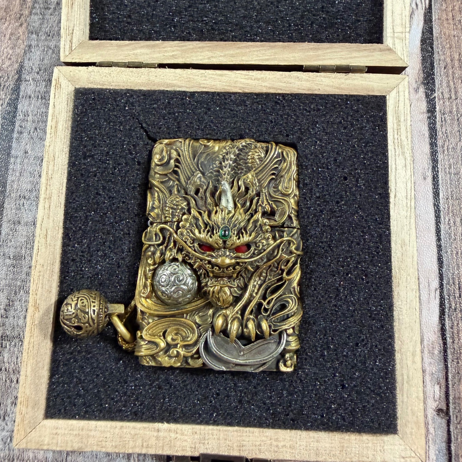 Zippo Lighter Gold 3D Dragon Sculpted Brass Windproof Collectible New With Box