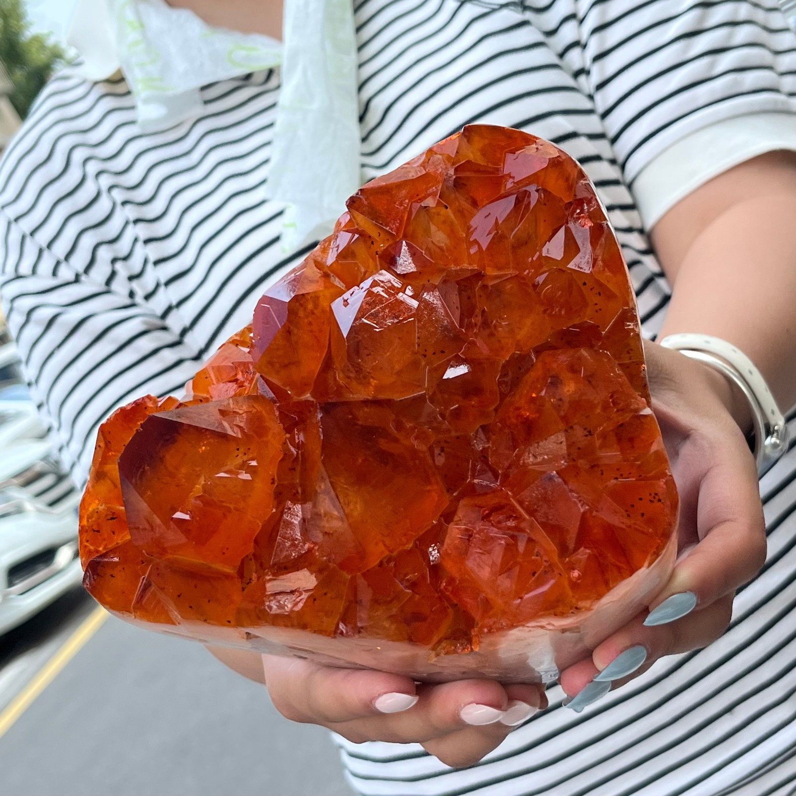 8.13LB  Beautiful and high-quality yellow cluster cave samples
