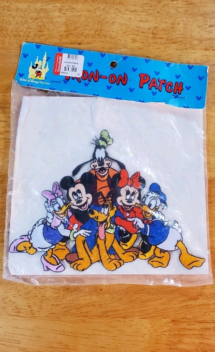 Vintage Disney Embroidered Iron-On Patch Mickey Minnie Donald Daisy Goofy Pluto