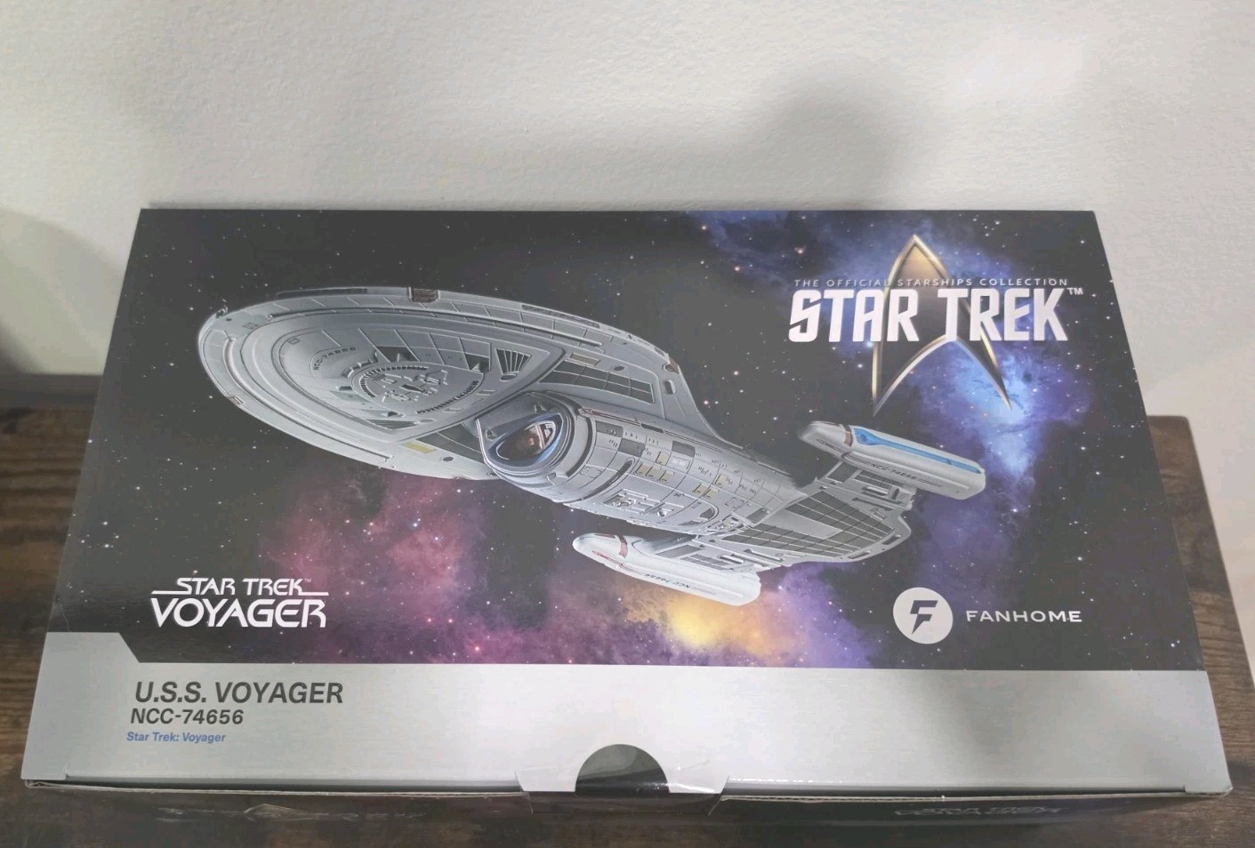 Star Trek Voyager• U.S.S. Voyager NCC-74656 • XL Fanhome/Eaglemoss • NEW