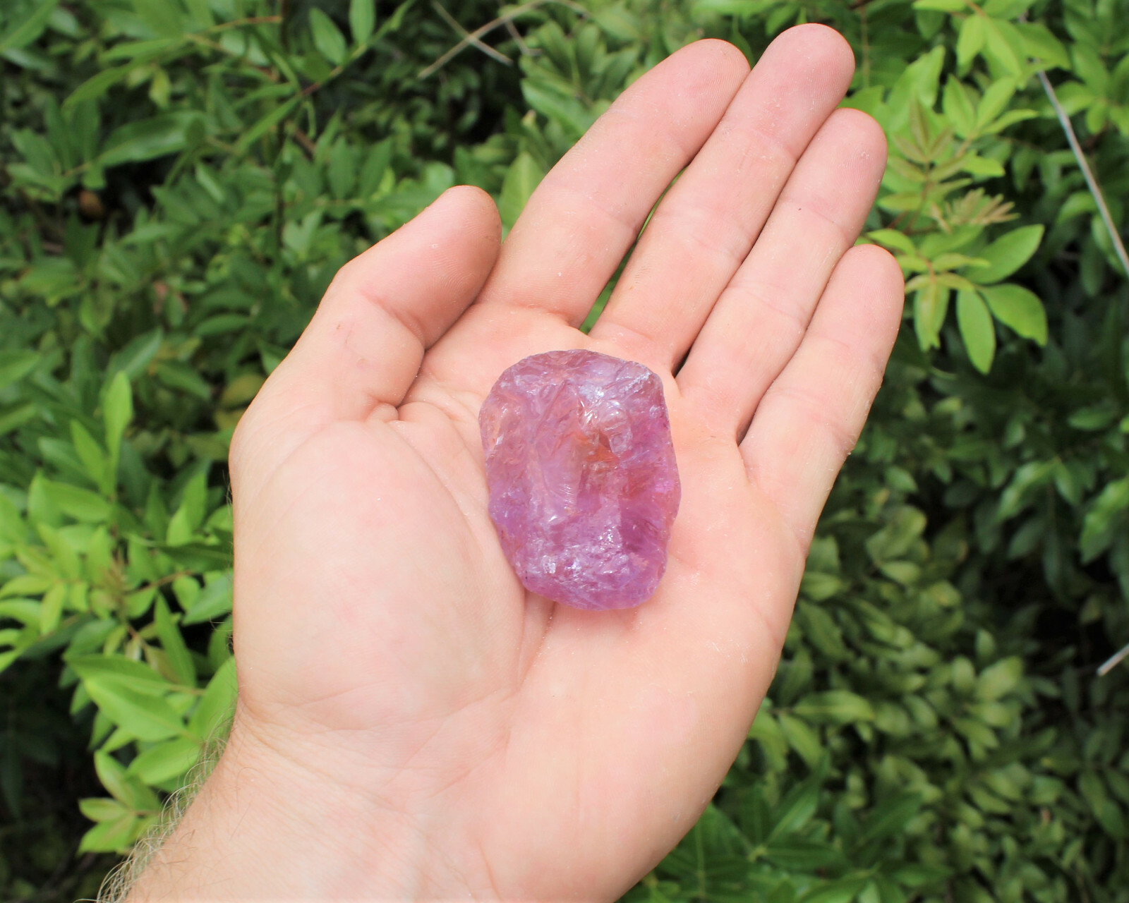 1 Amethyst Rough Natural Stone: 'A' Grade Raw Amethyst Crystal)