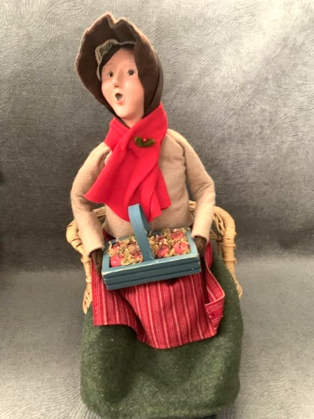 Byers Choice 2008 Woman in Sitting Position with Apples