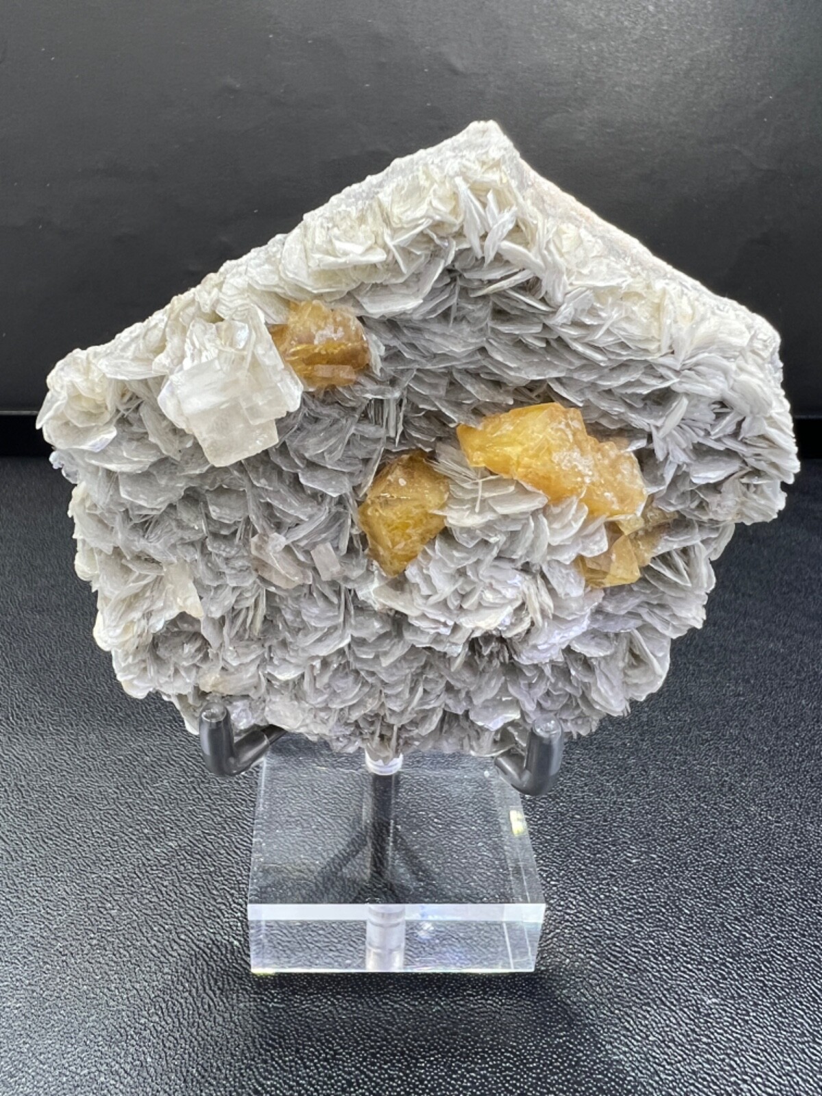 Scheelite on Muscovite with Calcite Specimen