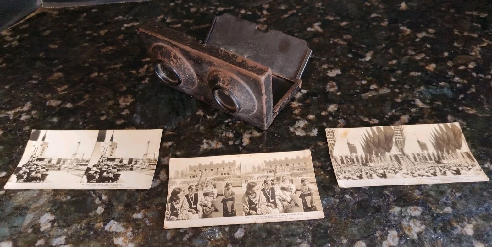 Antique Metal Folding Pocket Stereo Viewer 3 Cards Chicago WorldsFair 1933 B1G