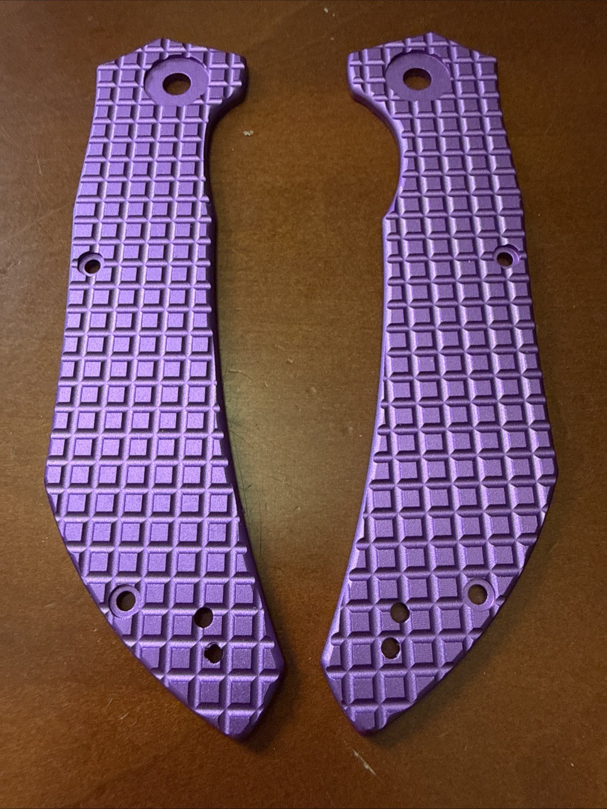 Rare Sold Out  Tenable Tipper Purple Aluminum with Frag Pattern Scale