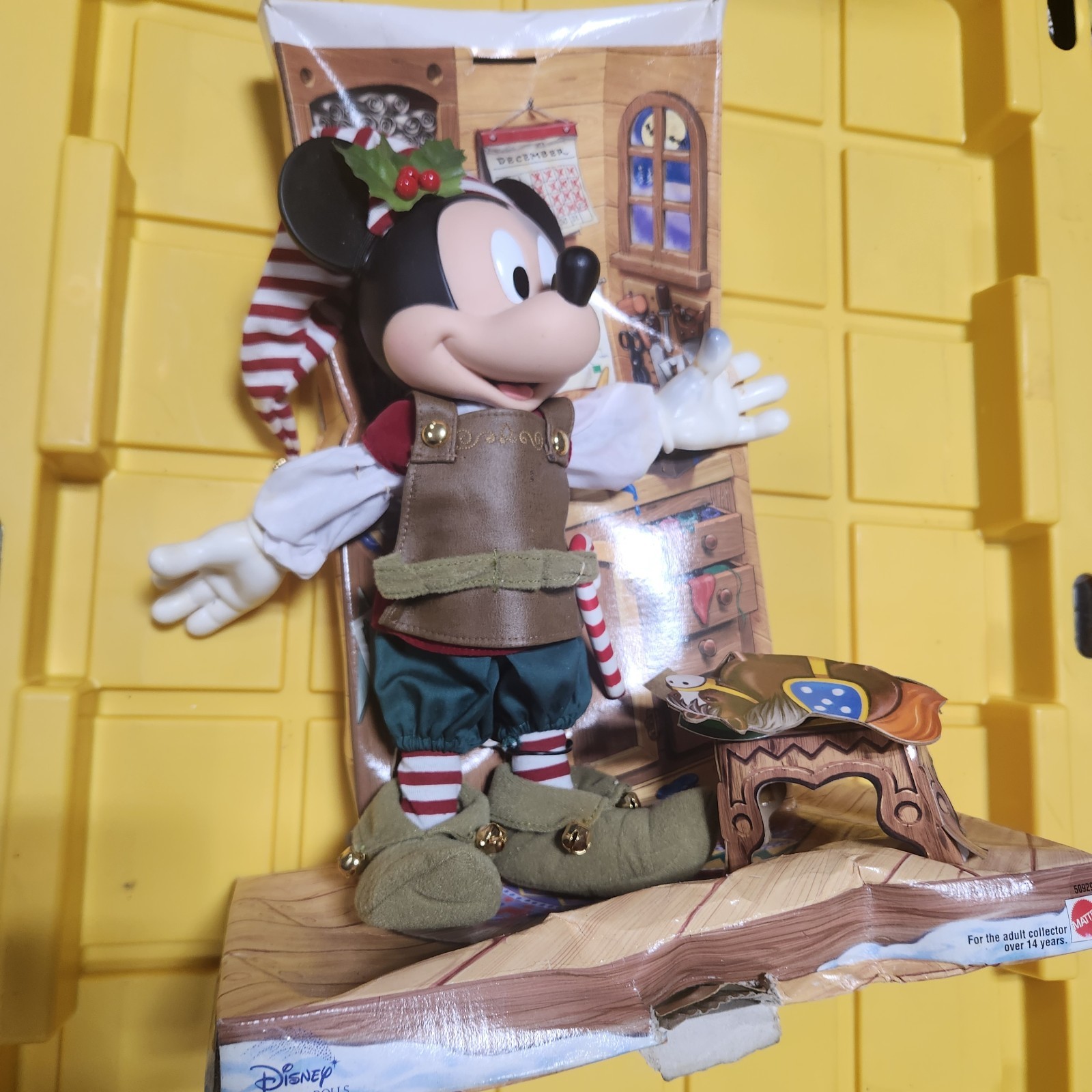 NEW 2001 Mattel Disney Santa's Little Helper Mickey Mouse Doll  Xmas H50