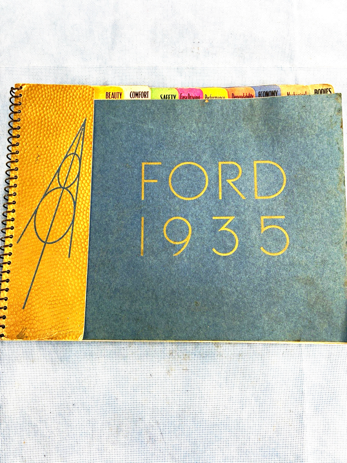 1935 Ford Dealer Showroom Album Rare CAR Sales Handbook Spiral Bound 70+ pages