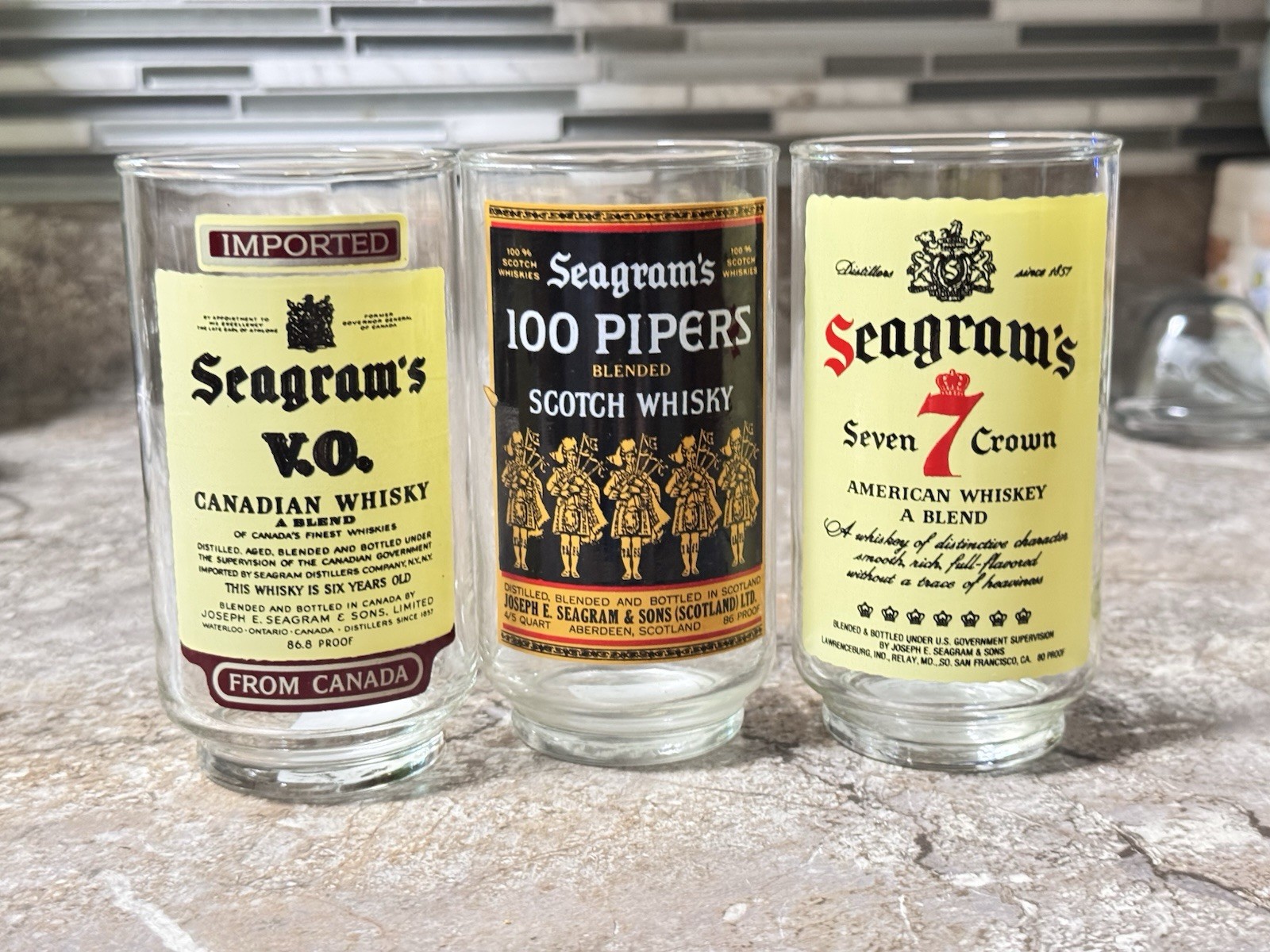 Vintage set of 3 Seagram\'s highball glasses featuring V.O., 100 Pipers & 7 Crown