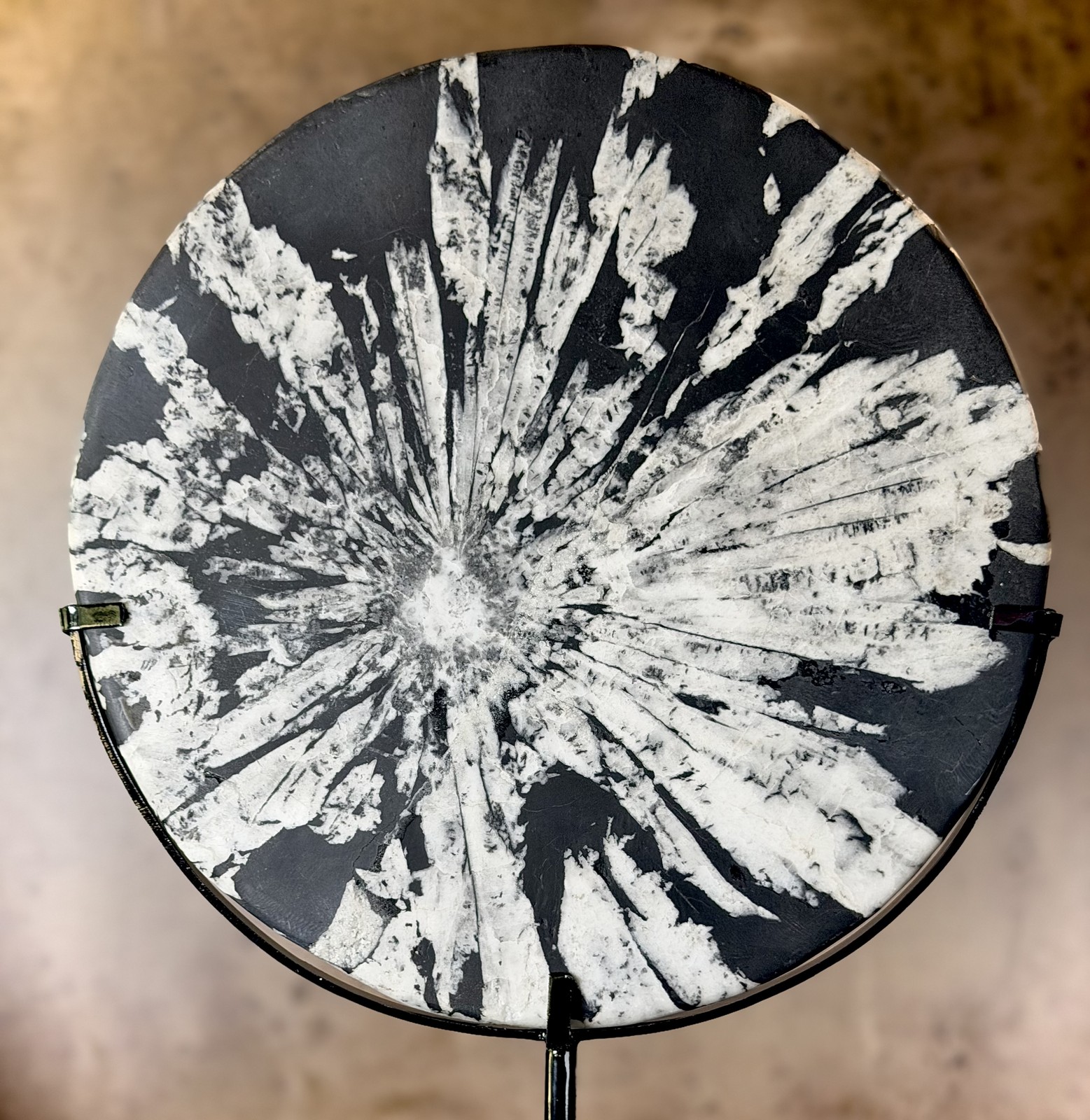 Chrysanthemum Stone Disc on Stand — Radiating Flower Formation, 2090g