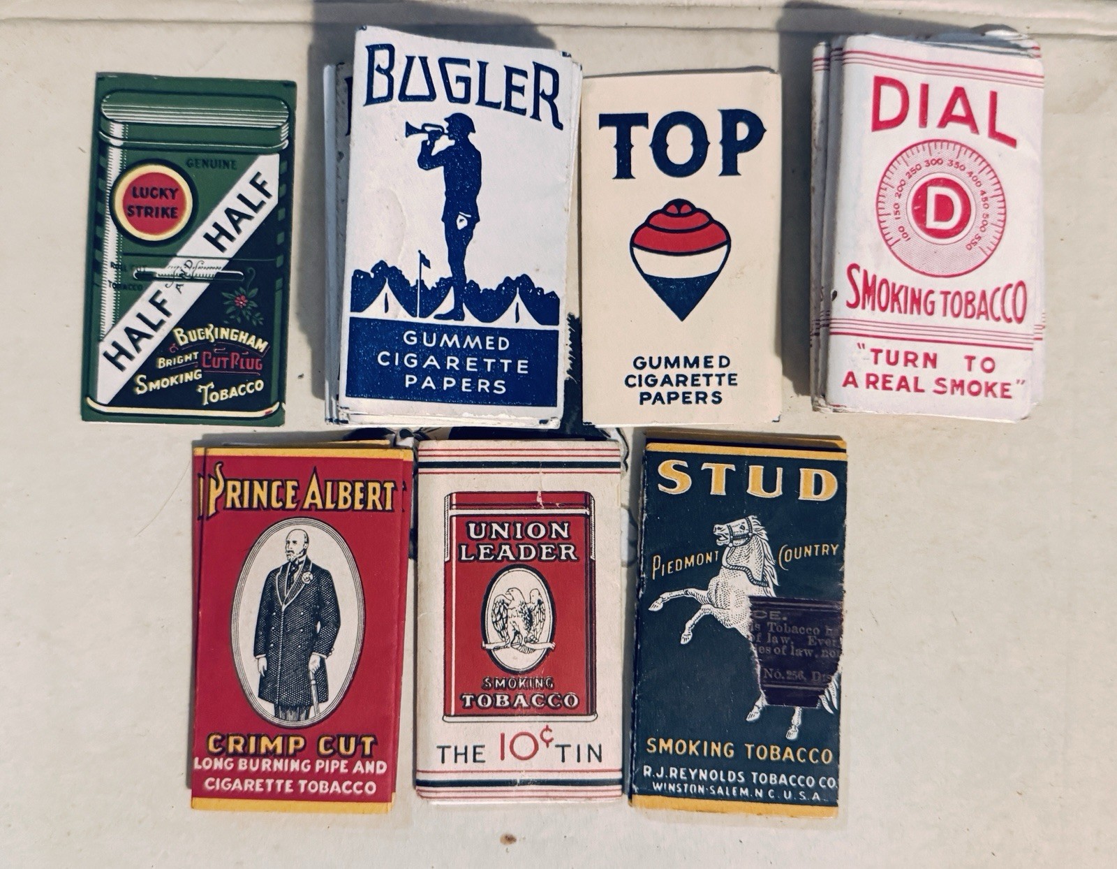 Nice Lot Of 26 Mixed Vintage Antique Rolling Papers