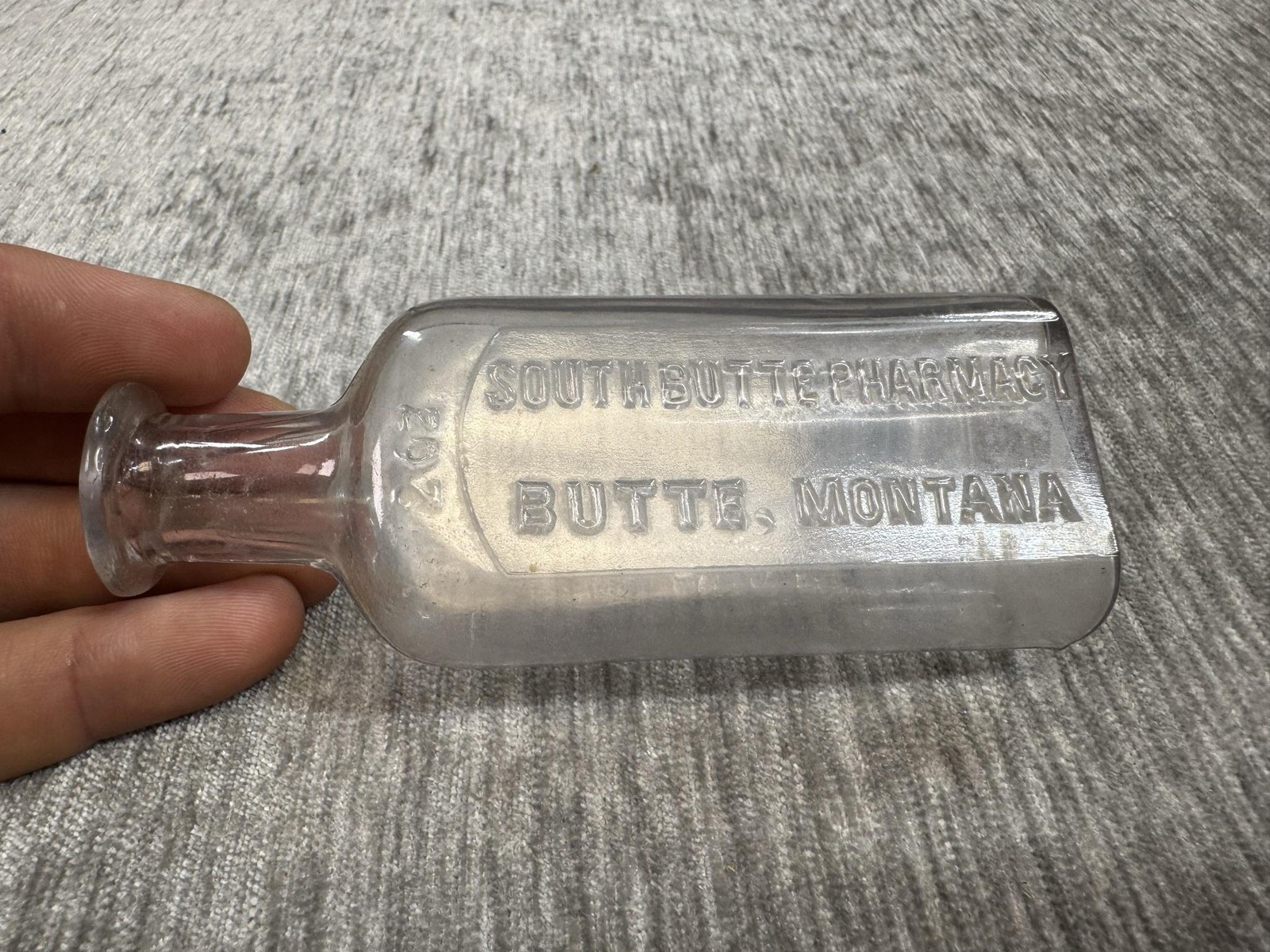 Vintage South Butte Pharmacy Medicine Bottle 2 Oz Clear Glass Butte MT Montana