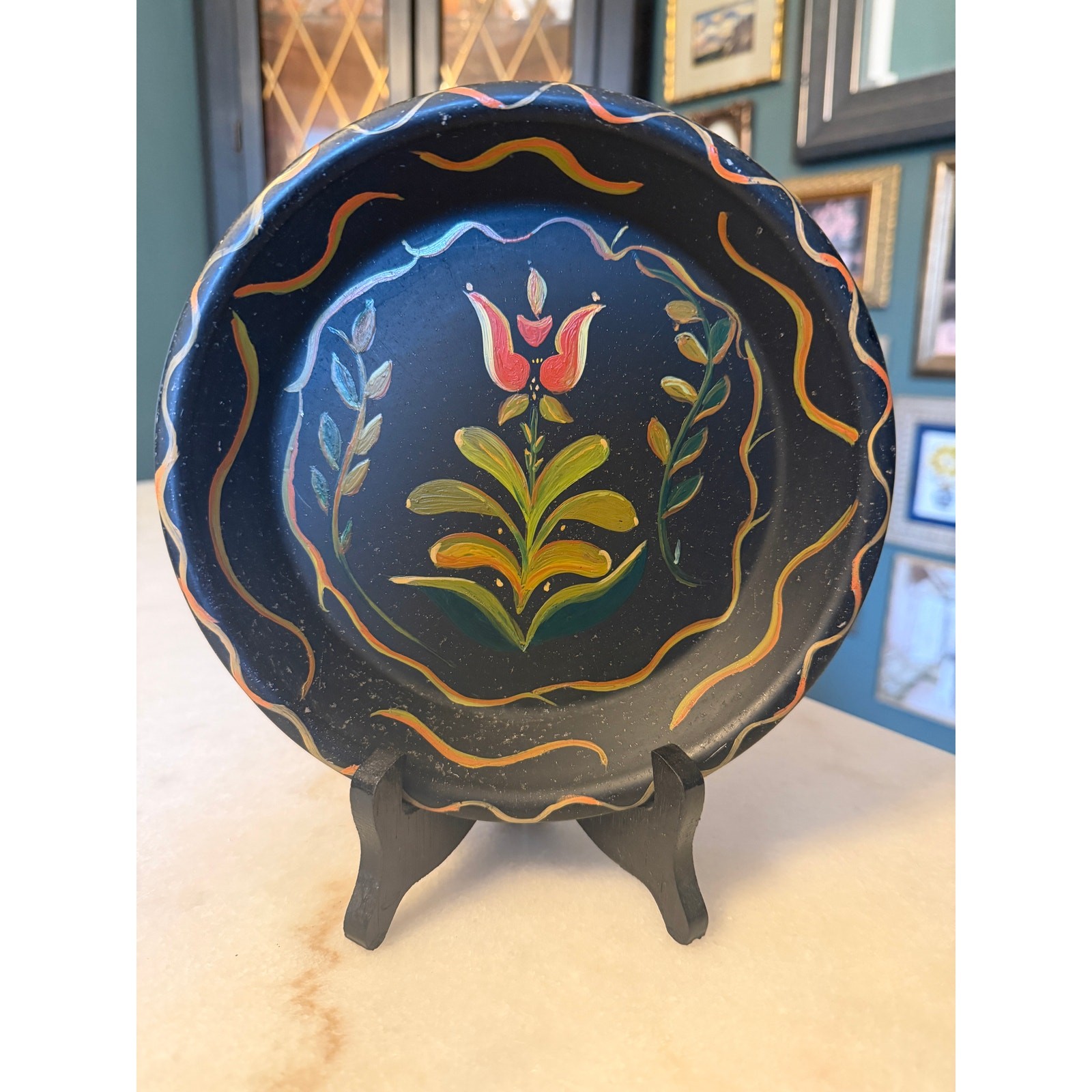 Vintage Wear Ever No 280 Hand Painted Pennsylvania Dutch Toleware Plate 7 5/8