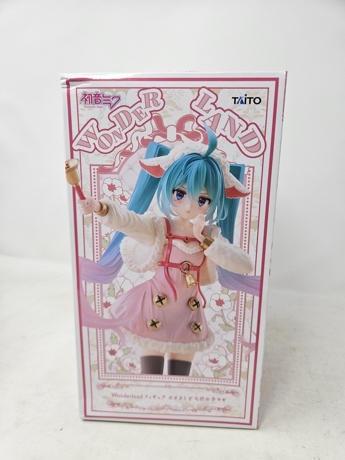 Taito Wonderland Hatsune Miku Anime PVC Figure New Boxed Pink Hair US Seller