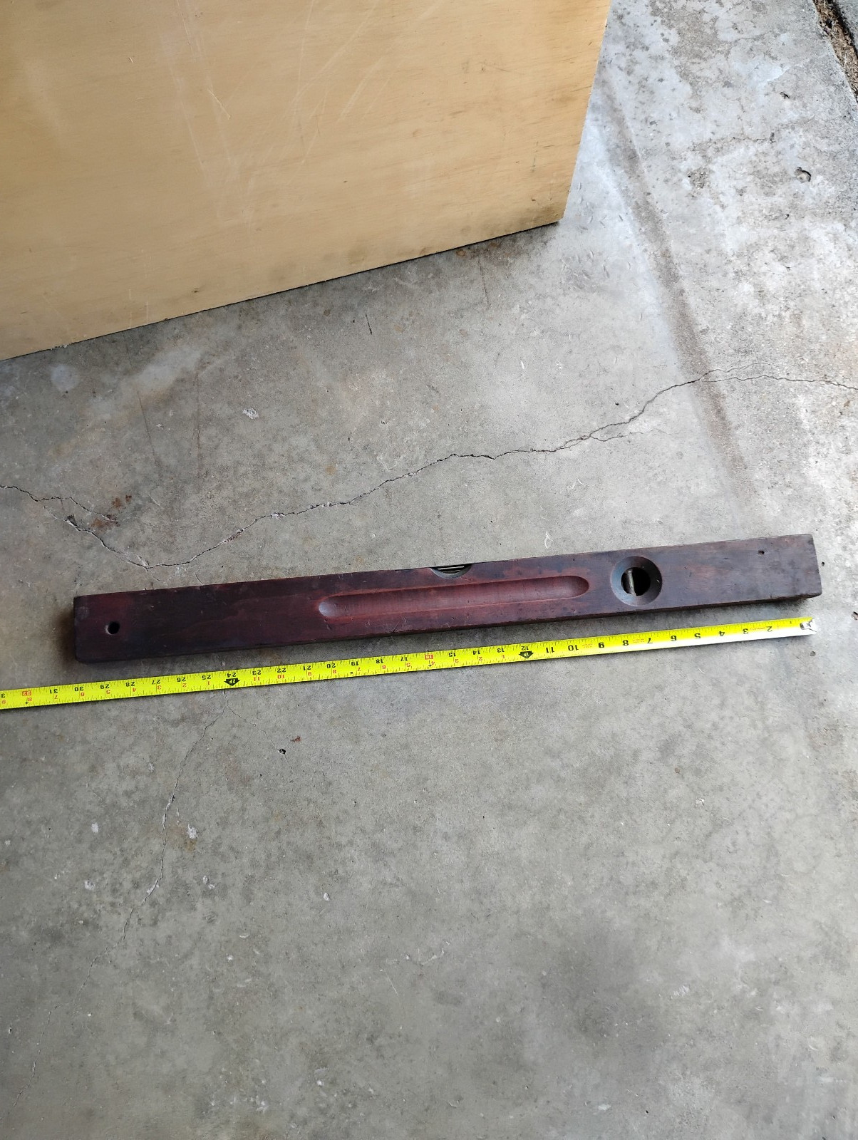 Vintage E. C. Simmons Hardware KEEN KUTTER 30” Wood Level KK0