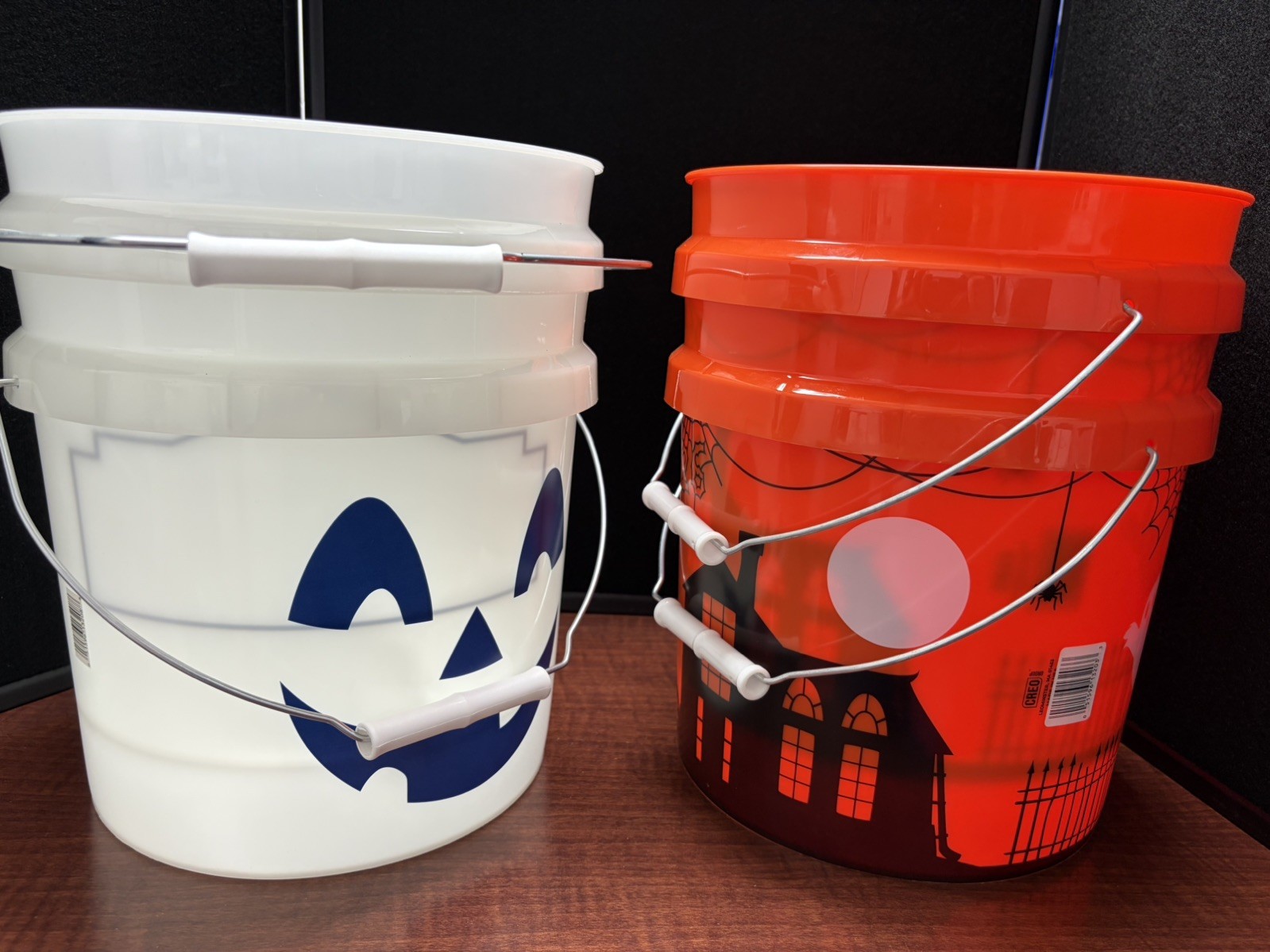 Lowe’s & Home Depot Halloween 2.5 Gallon Buckets 2 Each Viral Candy Bucket New