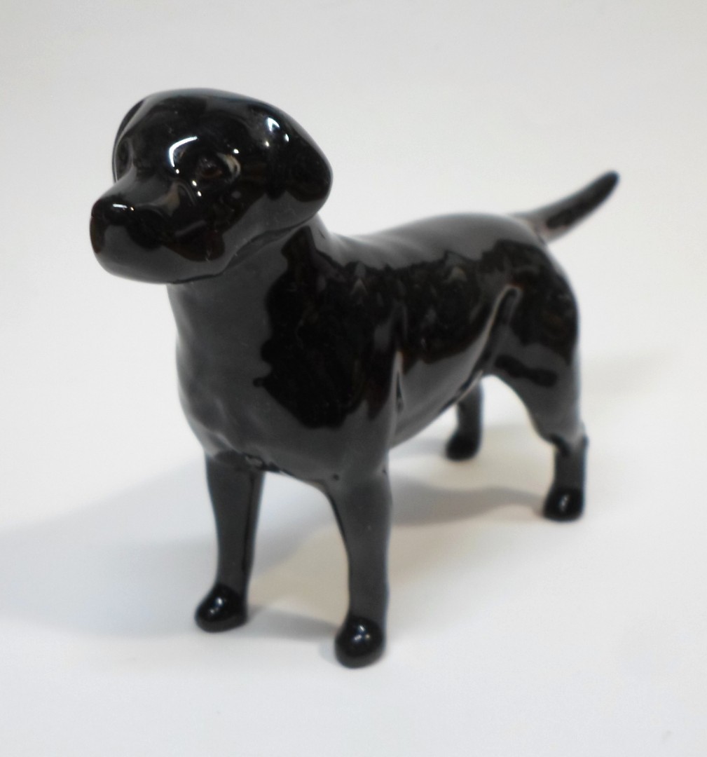 Vintage BESWICK DOG FIGURINE Black LABRADOR RETRIEVER Made in England 5\