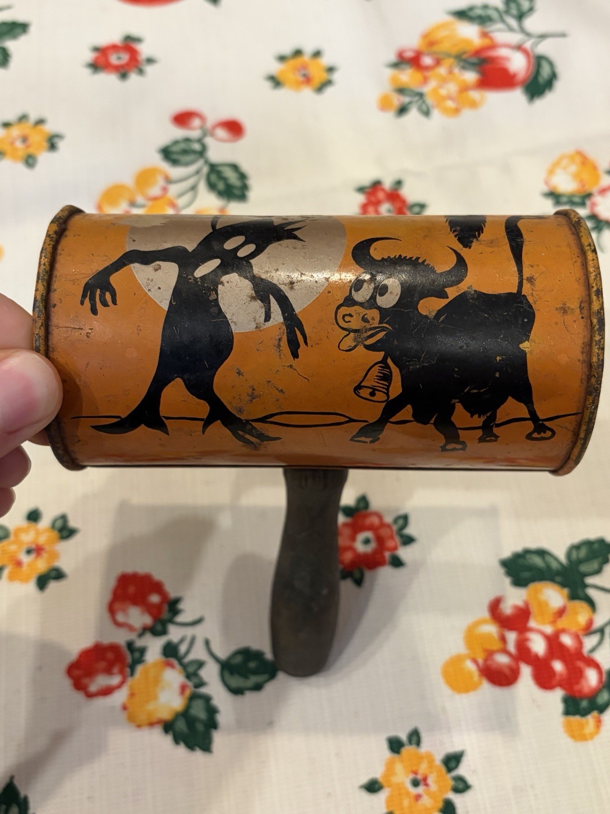 VTG Halloween 1920s Metal Shaker Noisemaker Clacker Black Cat pumpkin