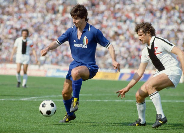 1982 Italian League Serie A Udinese 1 v Juventus 5 Juventus strike- Old Photo