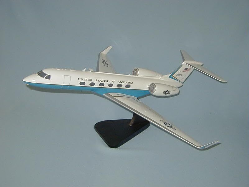 USAF Gulfstream Aerospace C-37 VIP 89th Airlift Wing Desk Model 1/48 SC Airplane