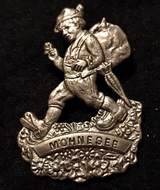 MOHNESEE Vintage Ski Pin Badge Bavaria GERMANY Oktoberfest Travel Lapel