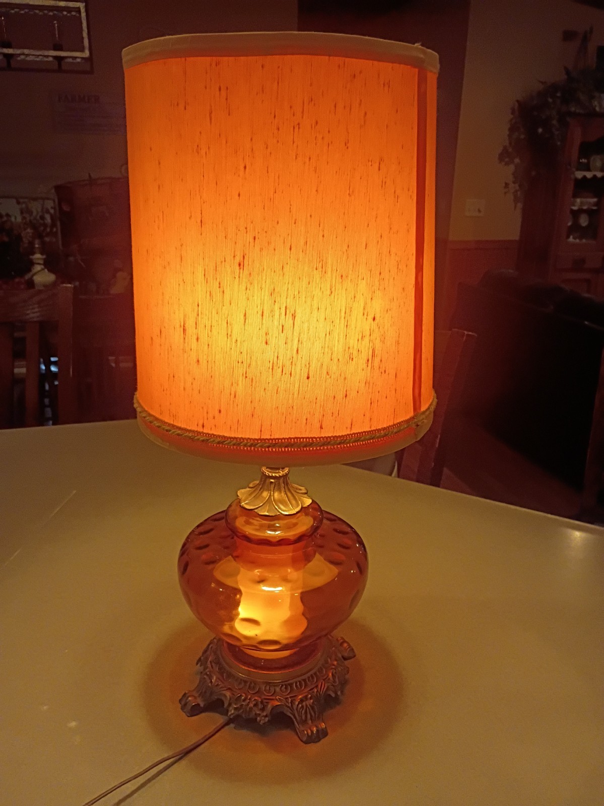 Gorgeous Vintage Mid-Century Modern Hollywood Regency Amber Glass Table Lamp