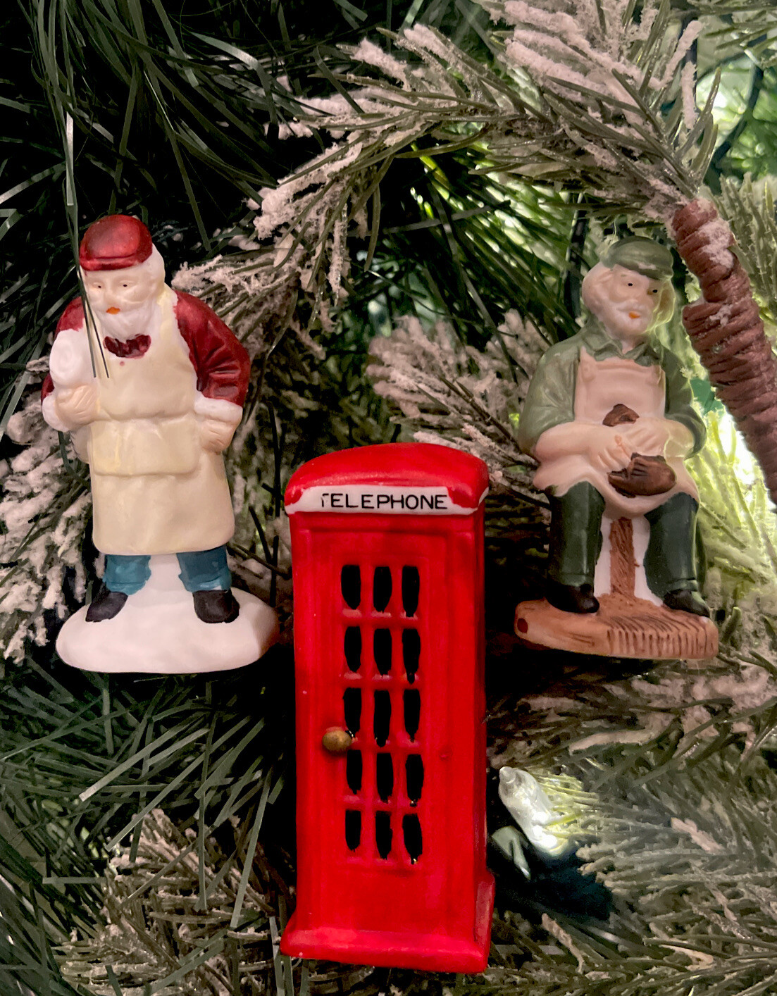 3ct Vintage Avon Forest Friends Baker Telephone Booth Friends Figurines