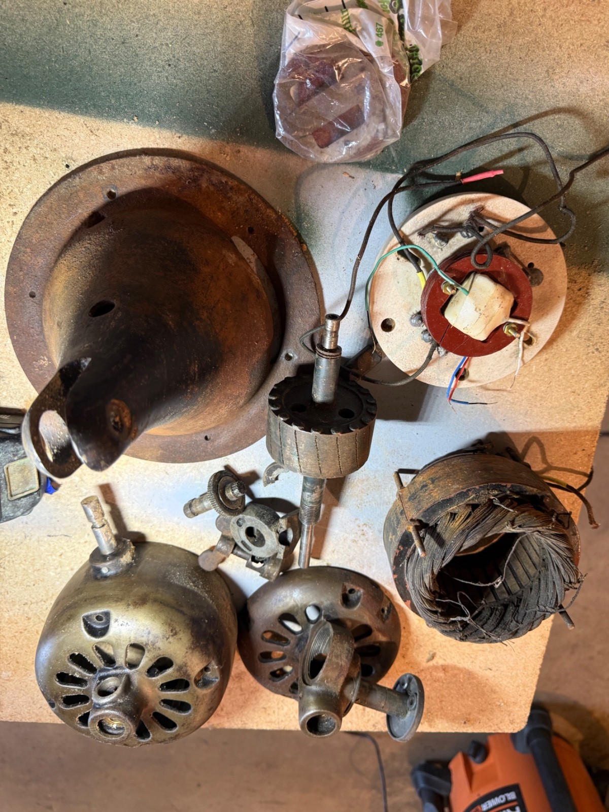 Peerless Antique fan, 16\
