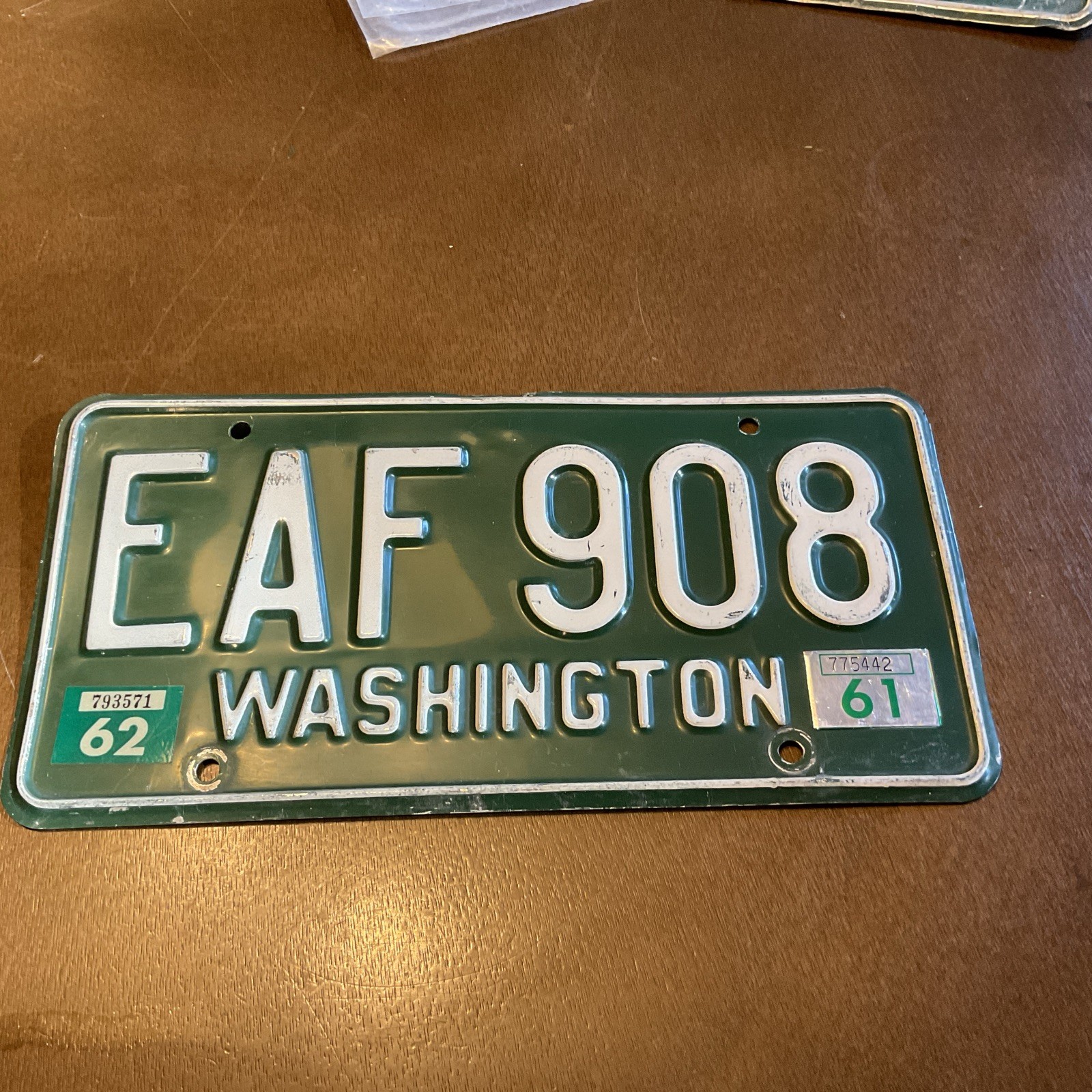 VINTAGE 1958-1962 WASHINGTON STATE  LICENSE PLATE  EAF908 Yakima County