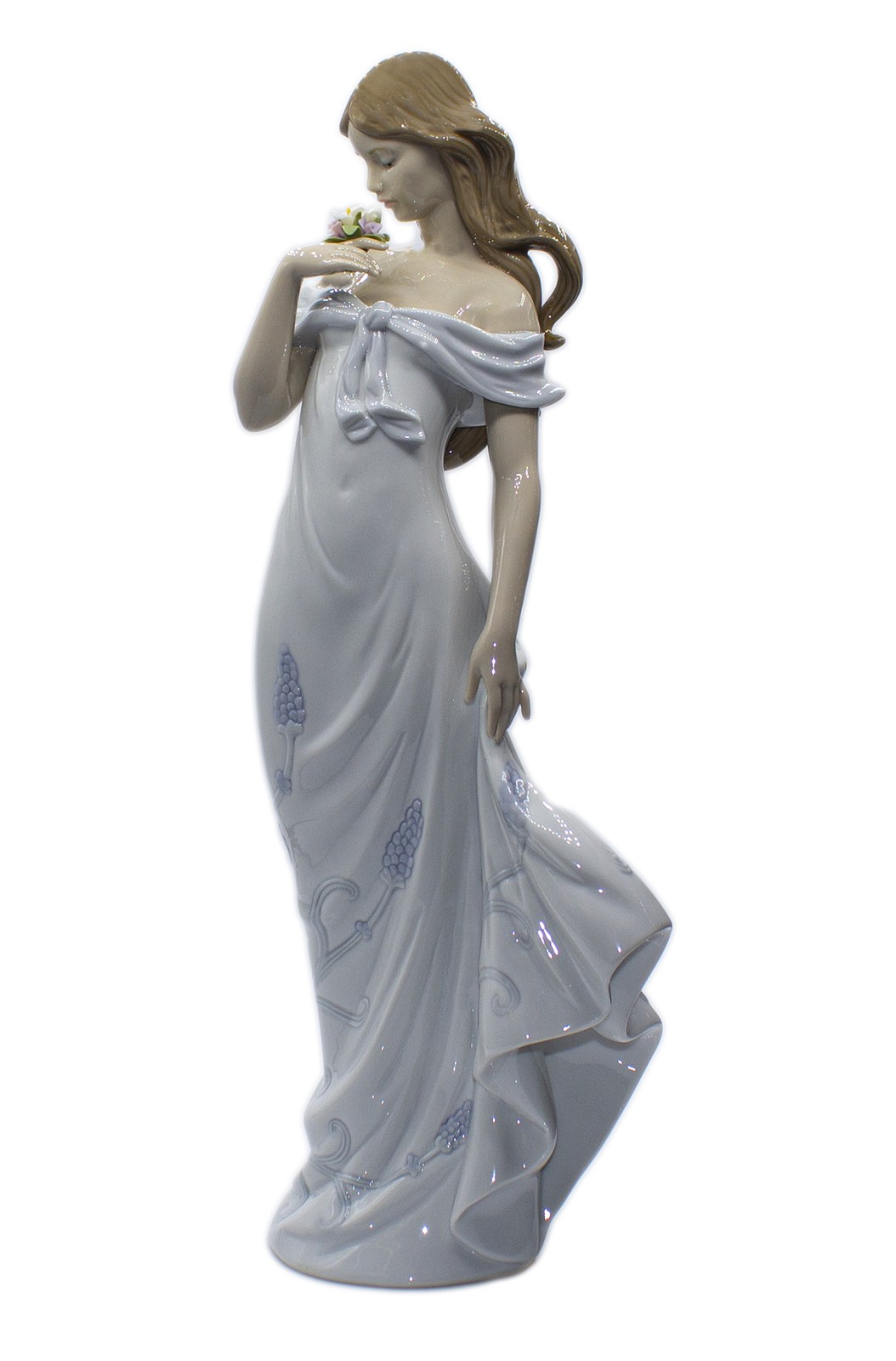 Lladro Figurine, A Flower\'s Whisper, (6918) 14.5\