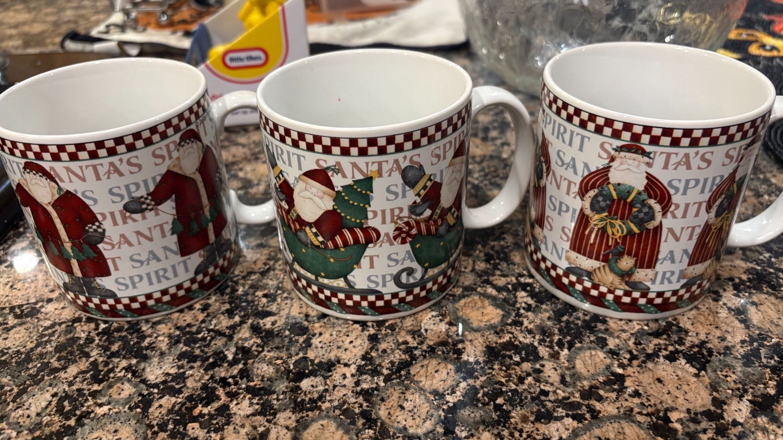 Set of THREE 2001 Sakura Debbie Mumm Santa\'s Spirit Coffee Mugs NEVER USED