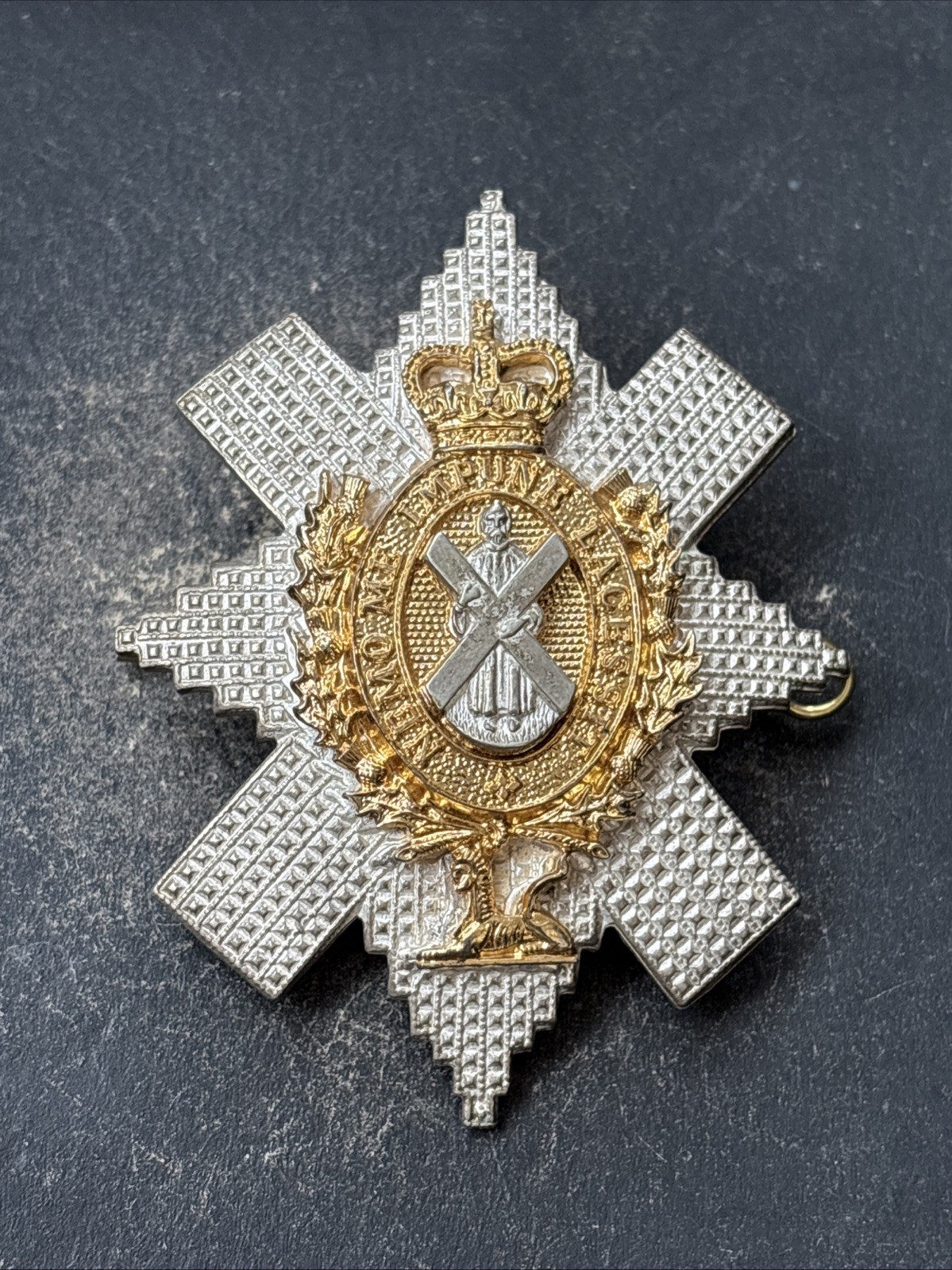 Black Watch Highlanders, Officers Silver Gilt  British Army Cap Badge.