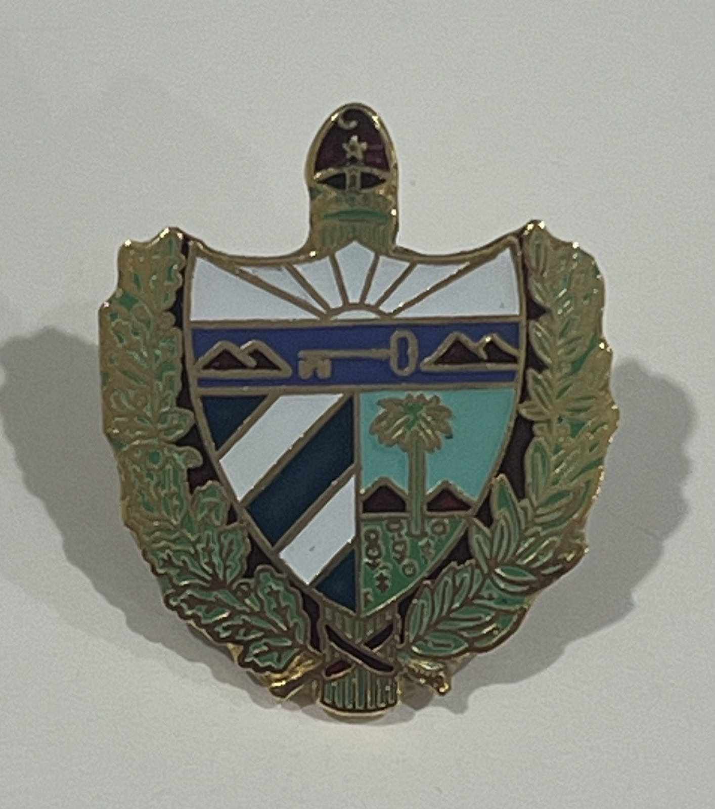 Pin Cuba Cuban Collectible Vintage Havana Habana Pin Pinback Escudo Shield