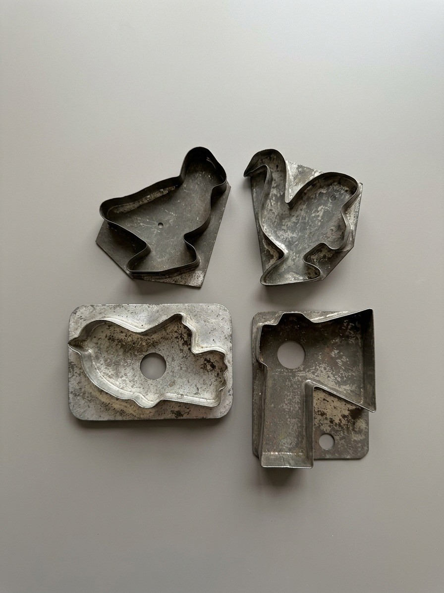 Antique  VIntage Primitive Flat Back Tin Cookie Cutters Lot of 4