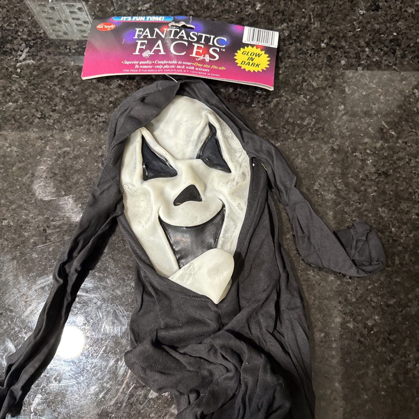 VTG Fun World Fearsome Faces Scream Mask \'Melty-Ghost\' Glow In Dark New w/ Tags