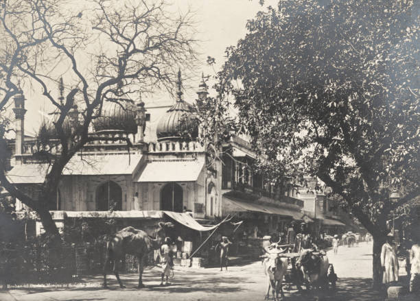 Street scene - Bombay India 1913 Old Photo
