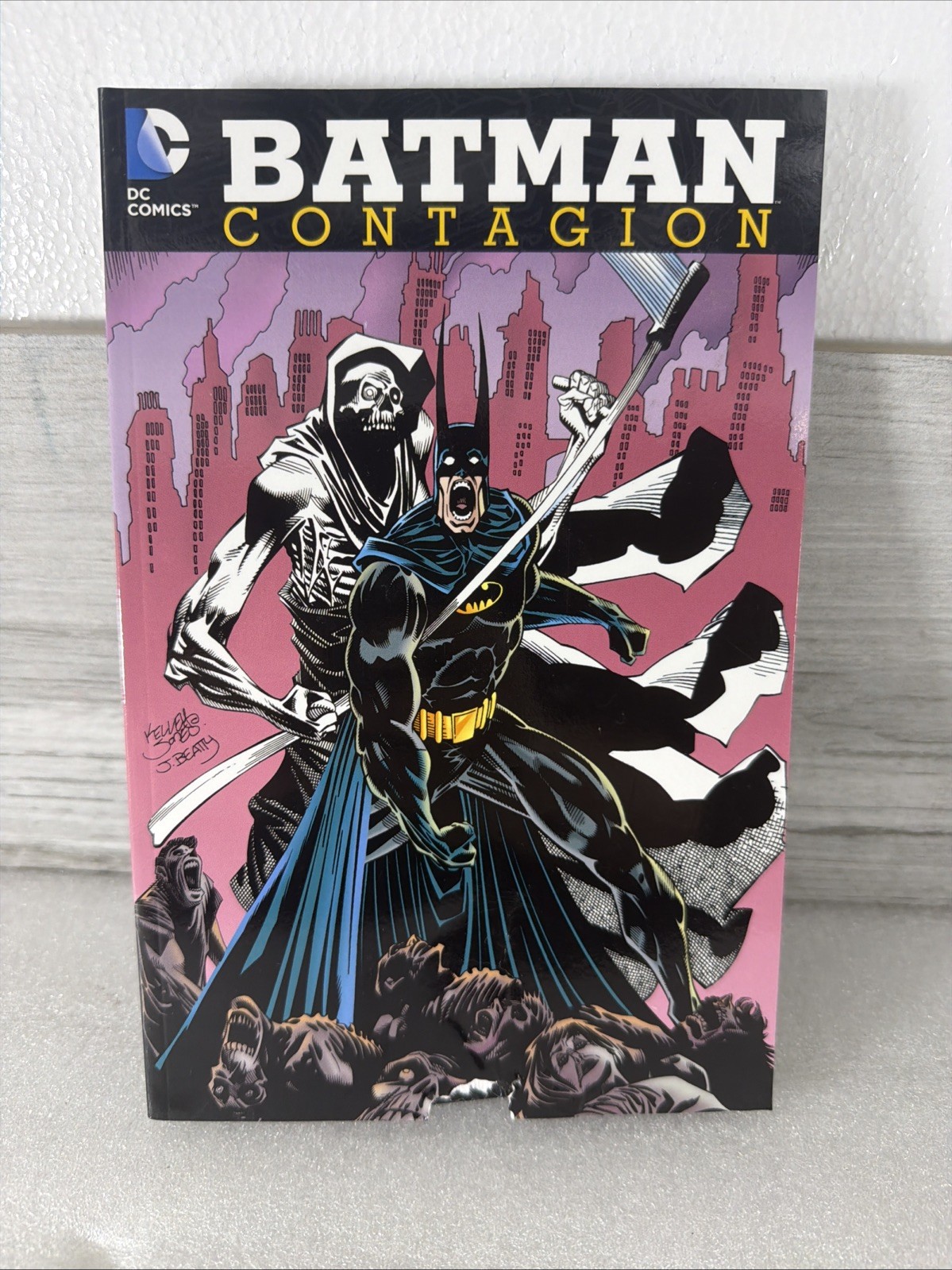 Batman: Contagion Paperback Chuck Dixon Tight Novel Cover Damage See Pics