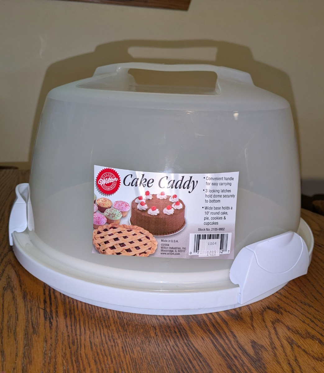 VINTAGE WILTON CAKE CADDY CARRIER HANDLE DOME NEW OLD STOCK PLASTIC 3 LOCK