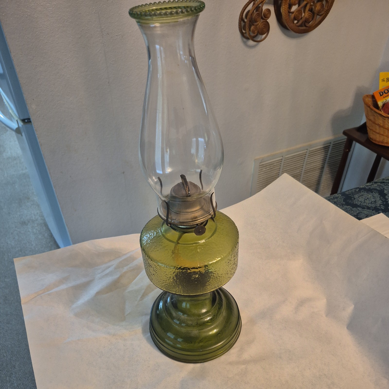 Vintage P&A Emerald Green Glass Hurricane Oil Lamp 18