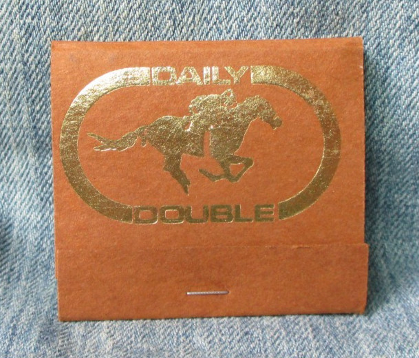 DAILY DOUBLEIN THE VILLAGE FORT WORTH TX Full Unstruck Vintage Matchbook JNS-4