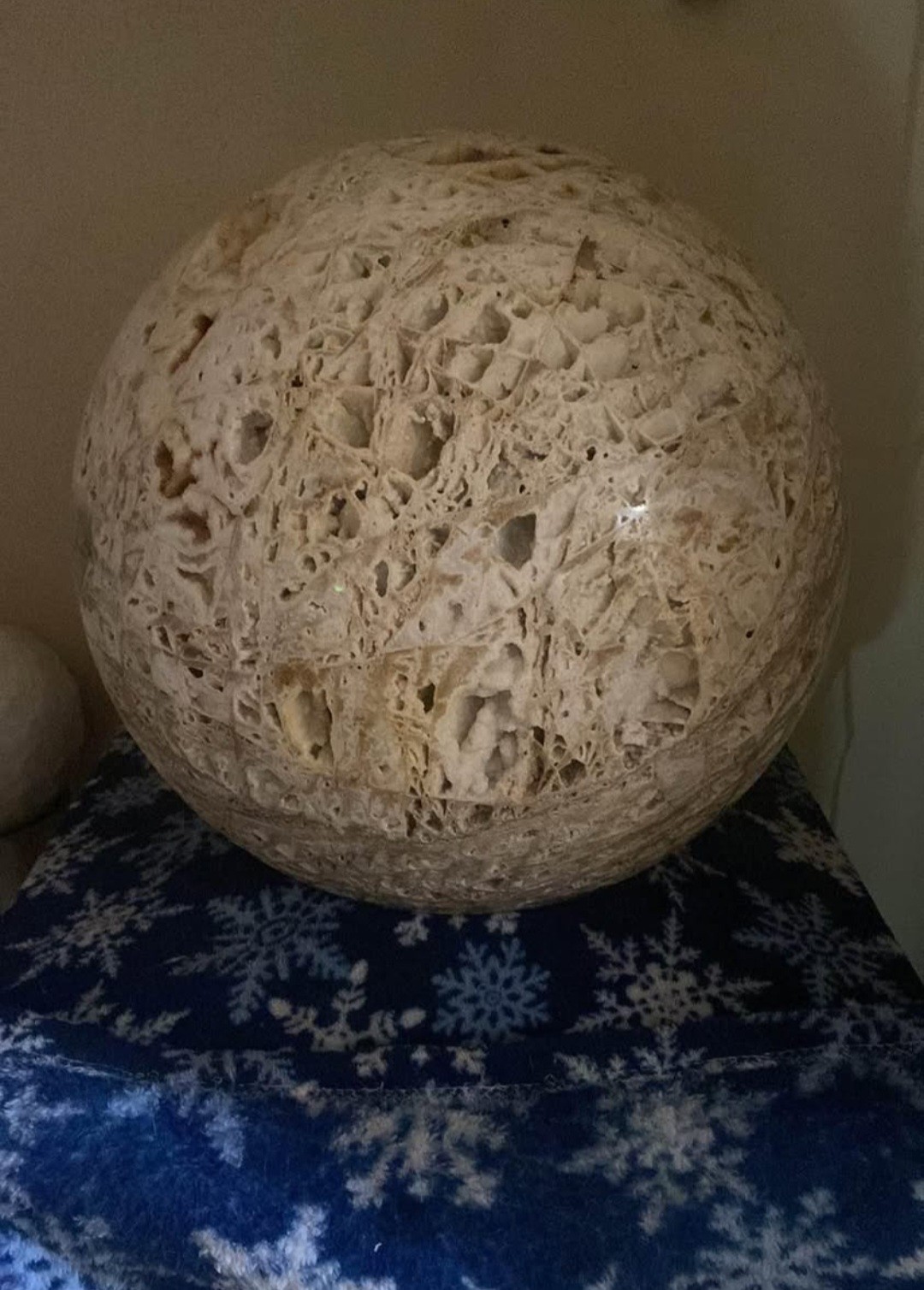 45kg  ( 200 Pound Spheralight Sphere )