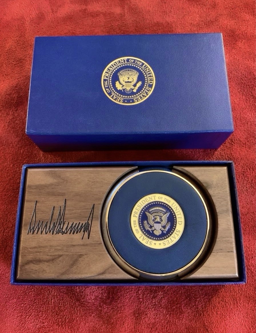 Rare Authentic President Donald Trump White House VIP Challenge Coin V1 Coasters