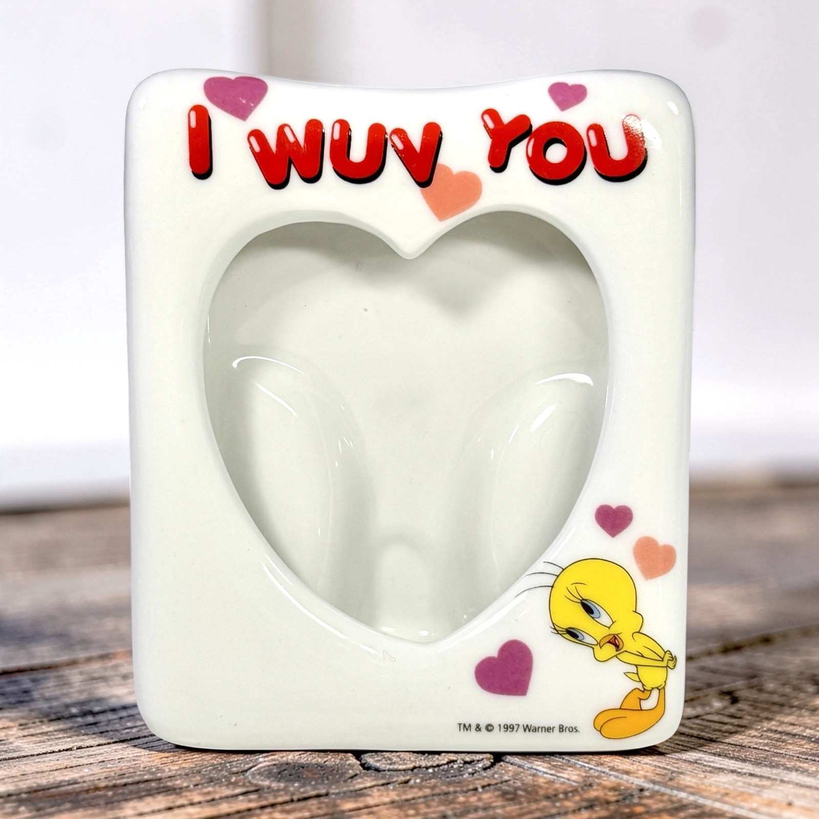 Vintage 1997 Warner Bros Tweety Bird Picture Frame I Wuv You Ceramic Heart 3.75\