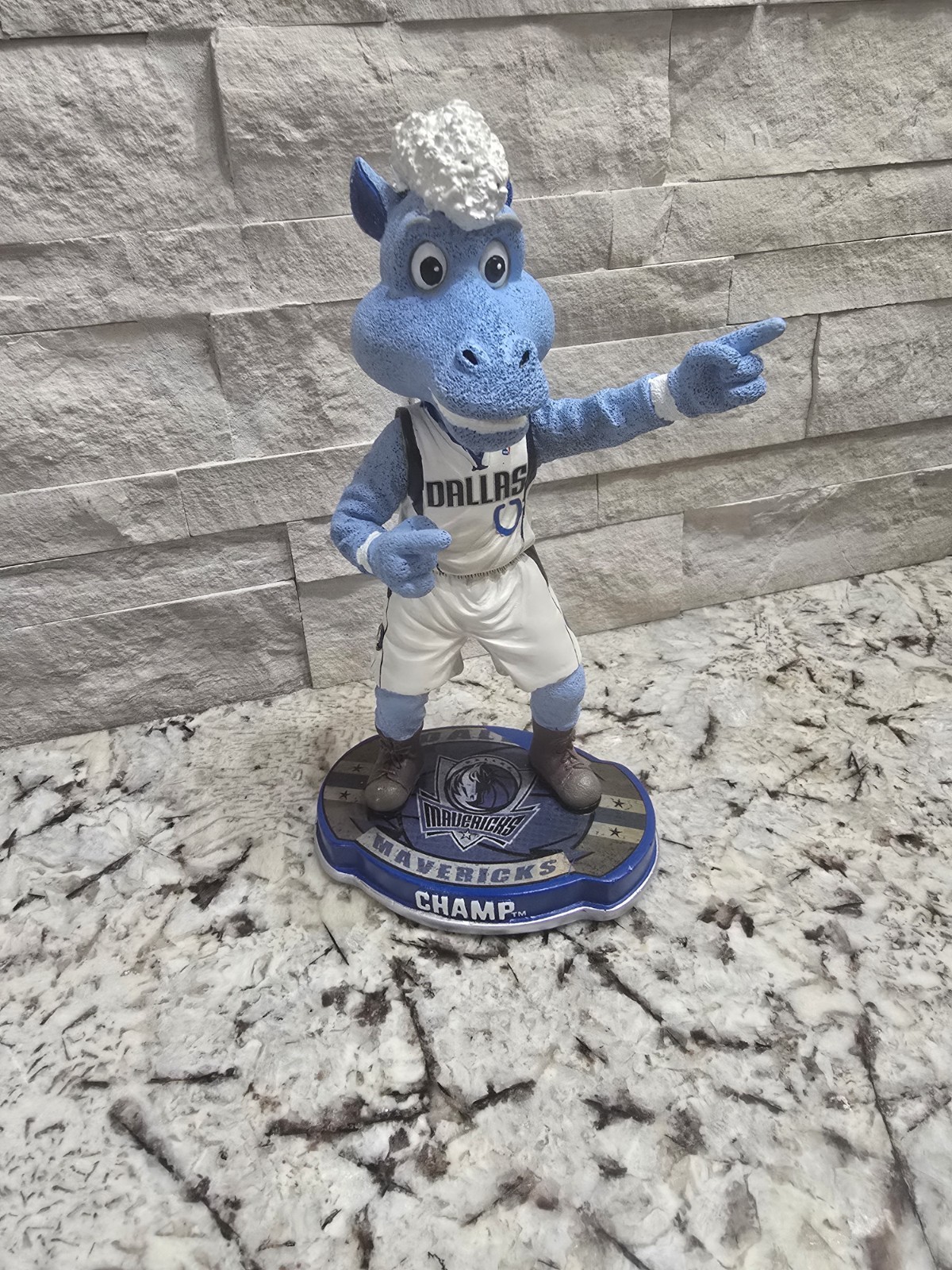 FOCO Champ (Dallas Mavericks) Mascot Bobblehead Legends 126/2012 In Box NBA 