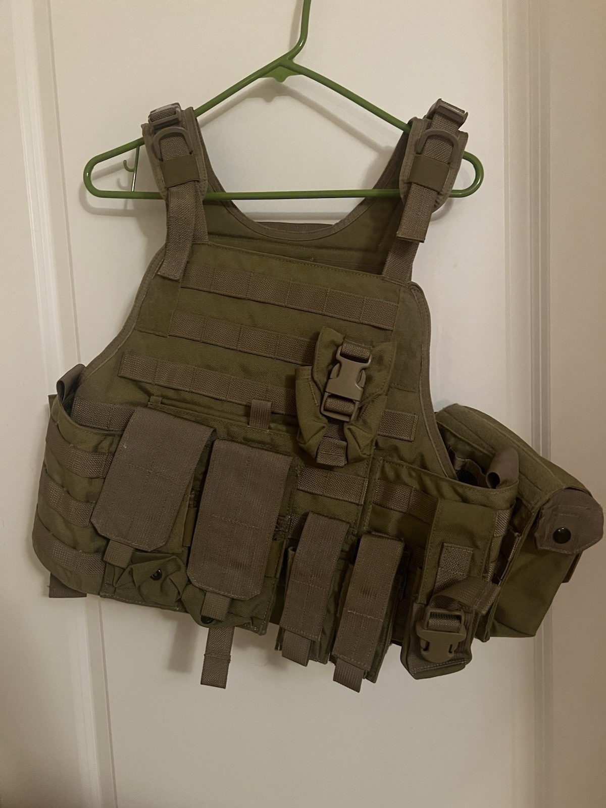 Eagle Industries Plate Carrier - Coyote