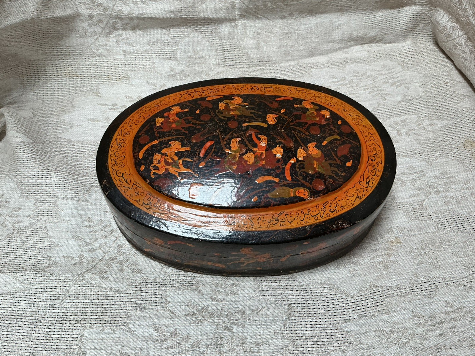 VINTAGE HAND-PAINTED PAPIER - MACHE LAQUER BOX LIKELY ORIGINATING  TRADITIONAl