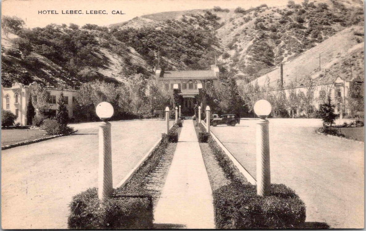 c1930 Hotel Lebec Exterior View Lebec California CA Artvue Kern County Postcard