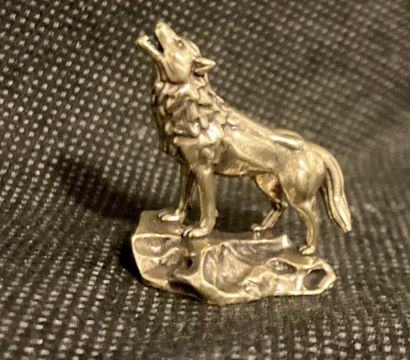 Howling Wolf 1 1/8\